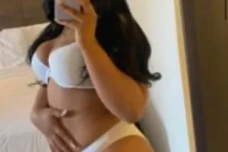 😍Juice box 💦 can come 2 you 🍓C A R M E N 💦💦 let me curl your toes 😚😚😍😍 - Image 2