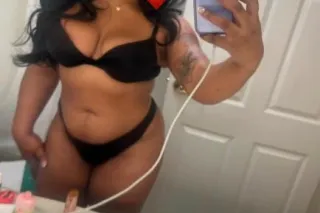 😍Juice box 💦 can come 2 you 🍓C A R M E N 💦💦 let me curl your toes 😚😚😍😍 - Image 6